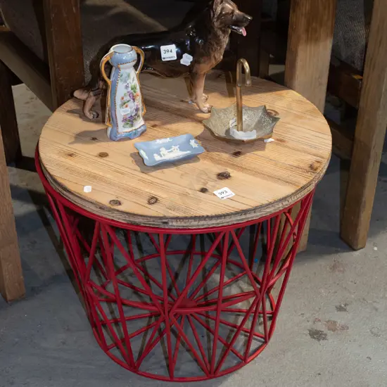 wire based wood topped end table H430
