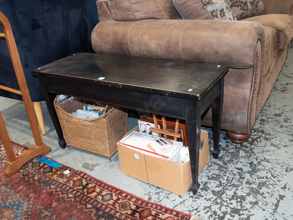 dark stained arts and craft style lift up stool H500 W940 D355 Image 1++