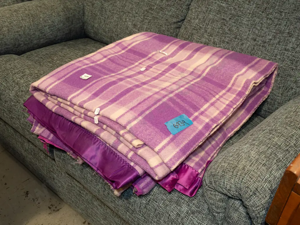 2x purple checked woollen blankets Image 1++