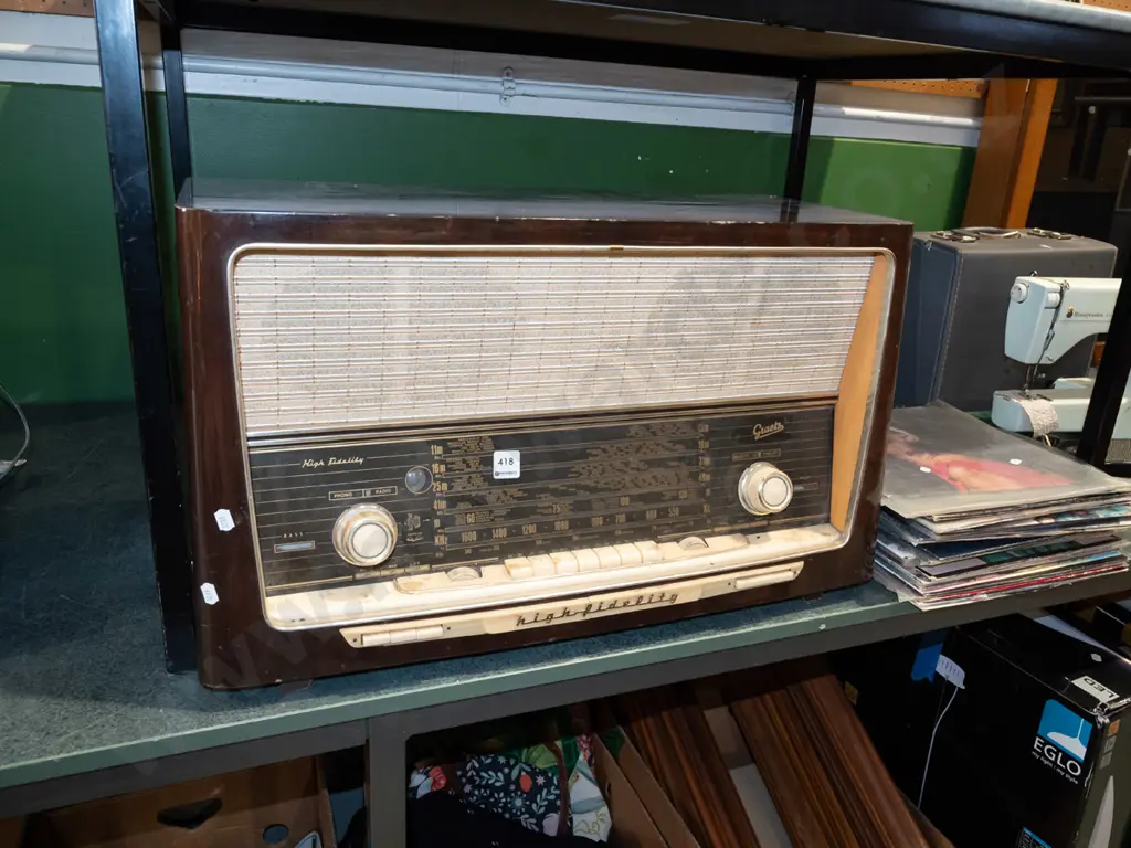 Graetz large hi fidelty valve radio H400 W660 D280 Image 1++