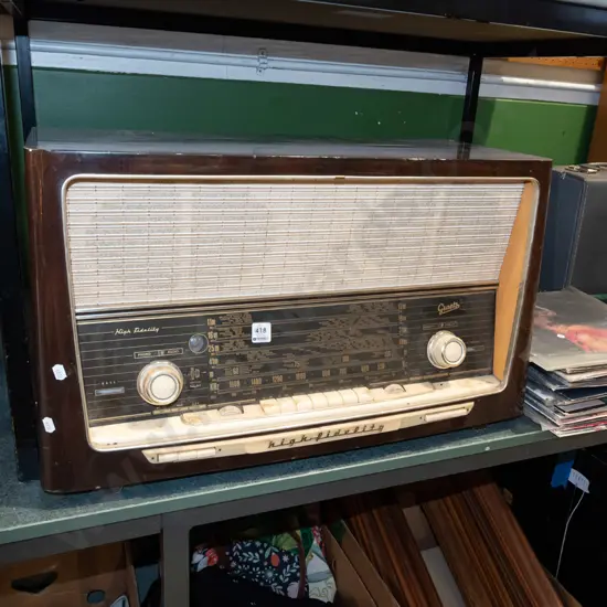 Graetz large hi fidelty valve radio H400 W660 D280