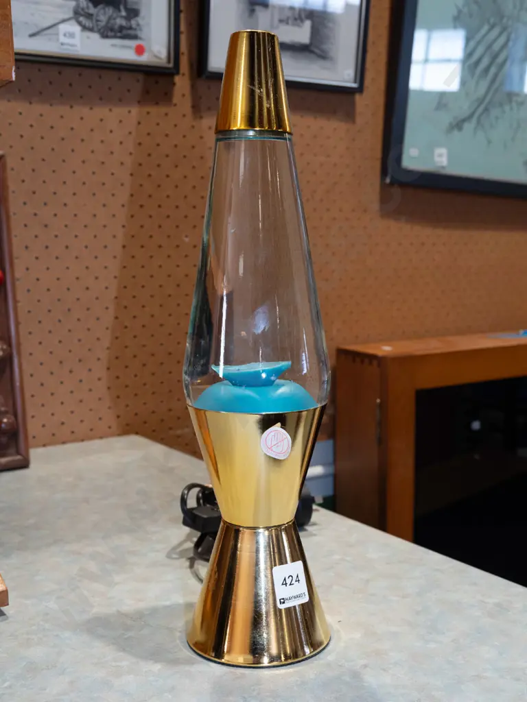 lava lamp H370 Image 1++