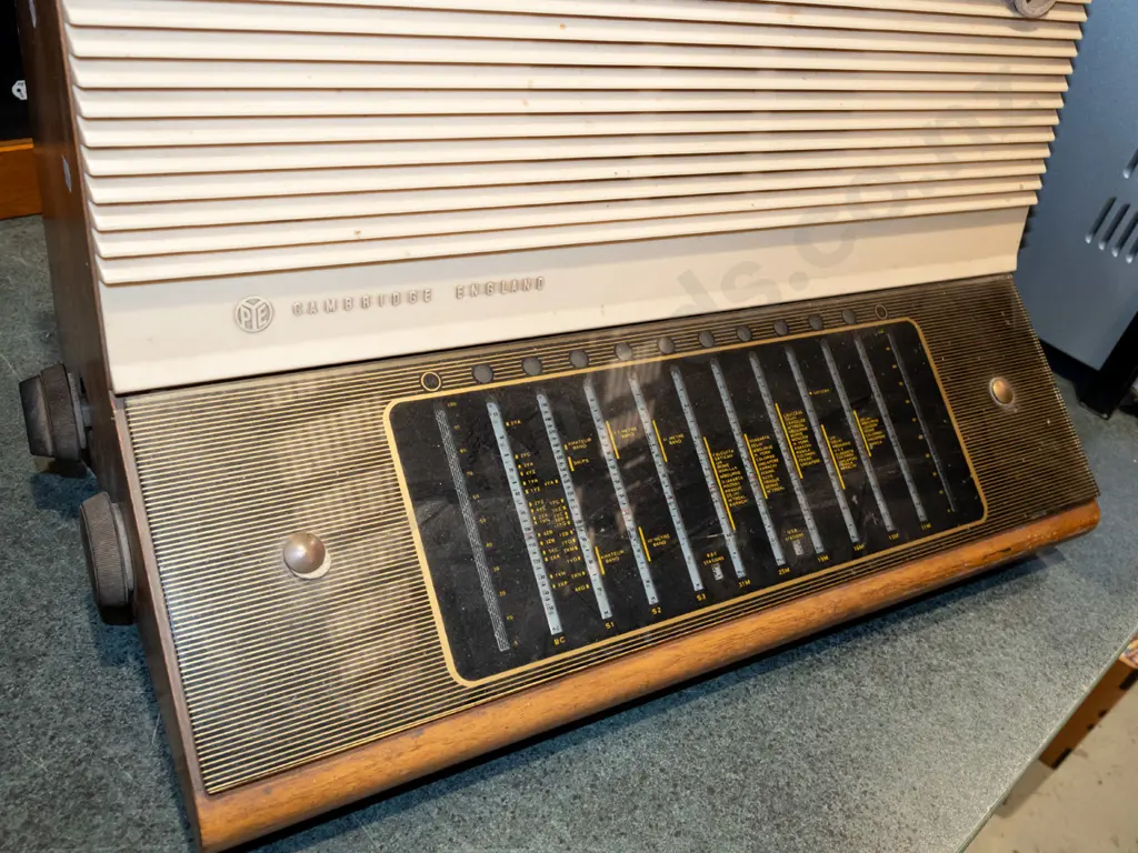 retro Pye retro mantle valve radio H400 W530 D350 Image 1++