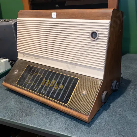 retro Pye retro mantle valve radio H400 W530 D350
