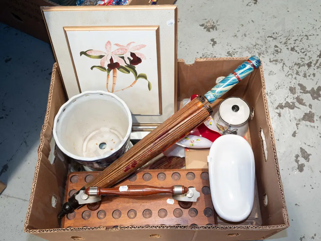 box; parosal, garden planter, lidded canister etc Image 1++