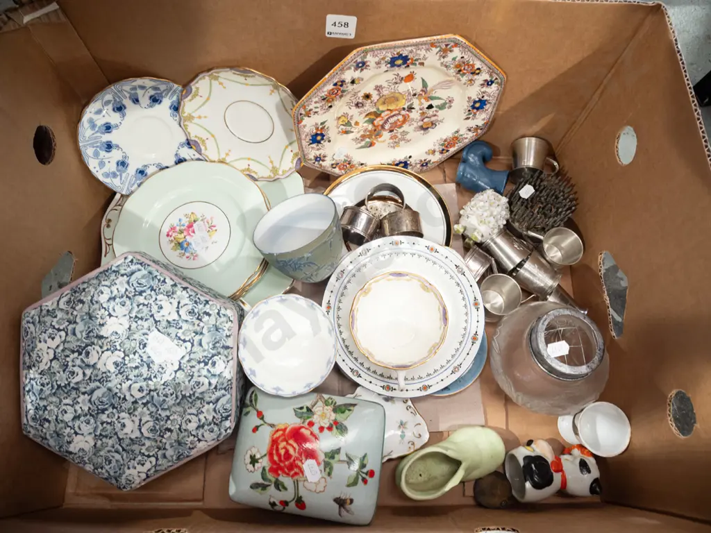 box; plates, storage boxes, napkin rings etc Image 1++