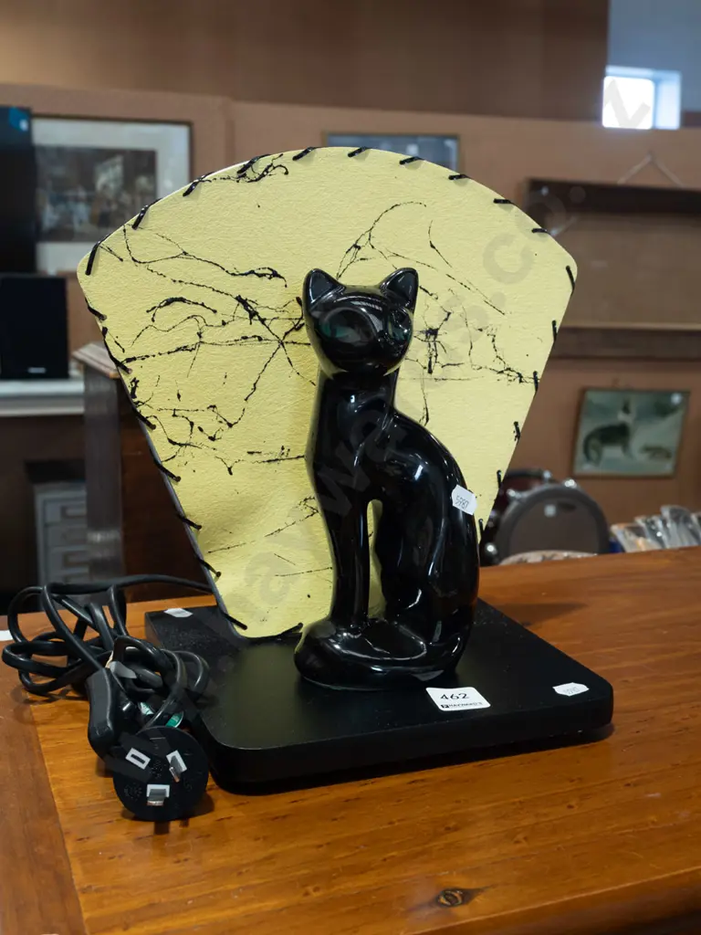 cat figurine on stand with back lighting H280 Image 1++