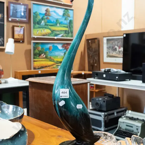 Blue Mountain bird figurine H470