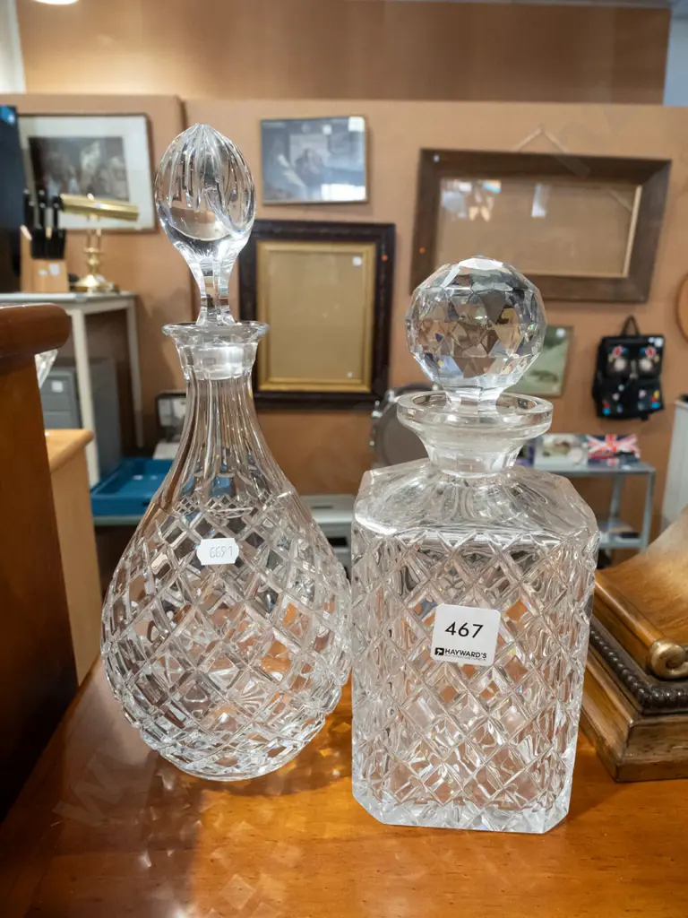 2x cut crystal decanters Tallest H310 Image 1++