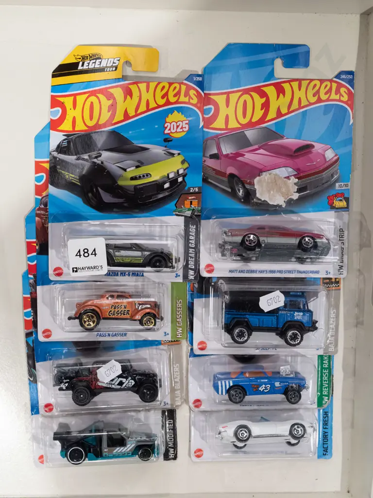 8x as new carded Hotwheels vehicles Image 1++