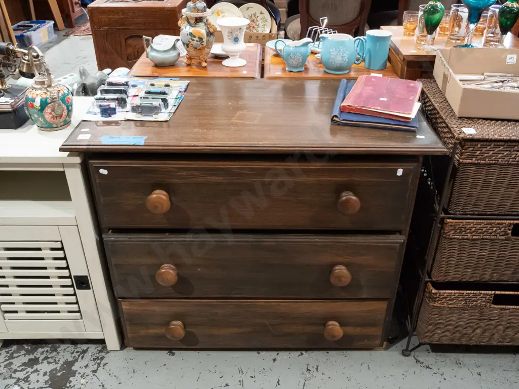 dark stained 3 drawer lowboy - borer in back H690 W840 D430 Image 1++