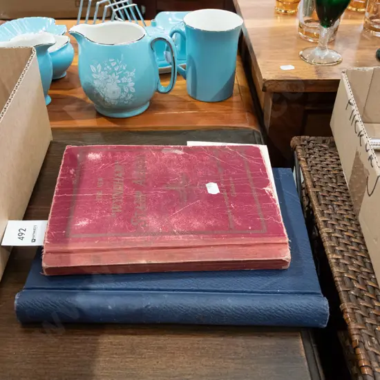 2x stamp albums