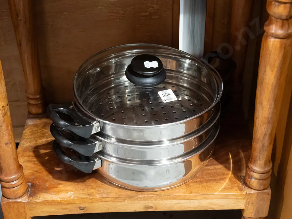 as new stainless steel steamer pot with glass top lid Image 1++