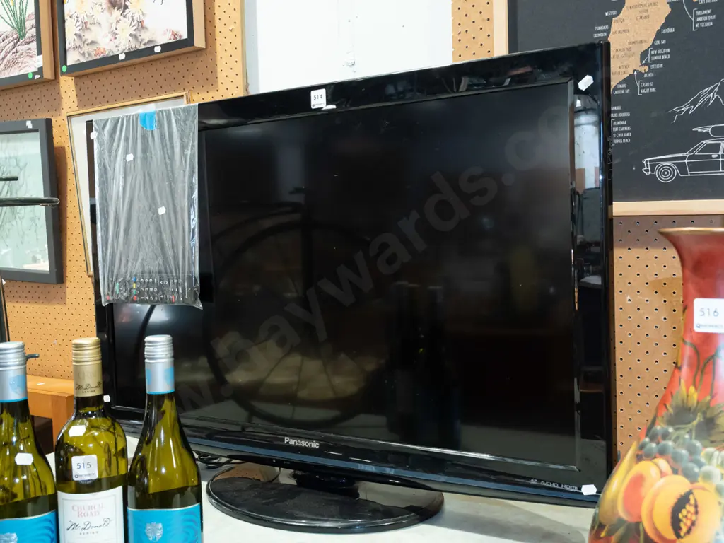 Panasonic 37" TV Image 1++