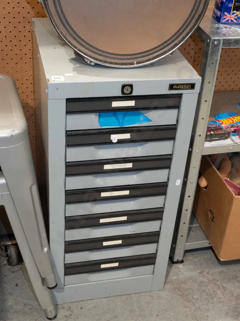 7 drawer filing cabinet H680 W330 D390 Image 1++