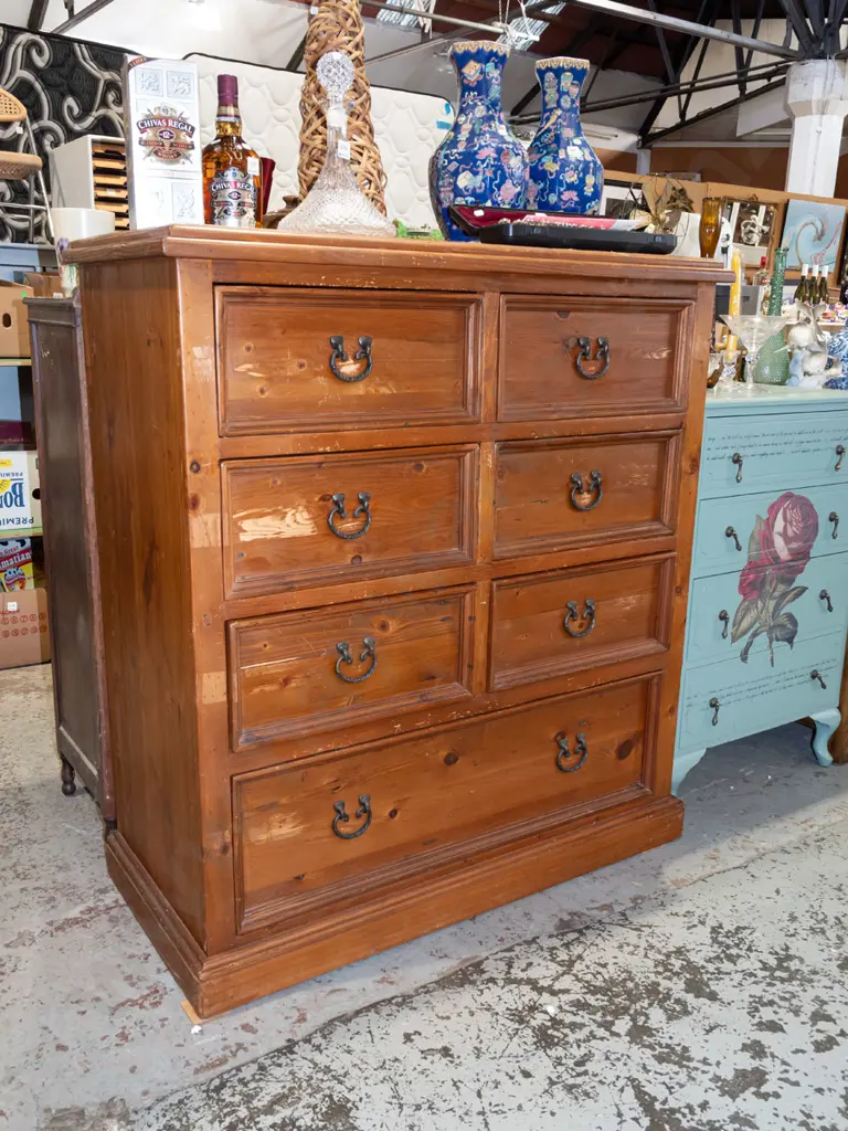 solid pine 7 drawer chest - significant wear to varnish, marks on top H1220 W1100 D505 Image 1++
