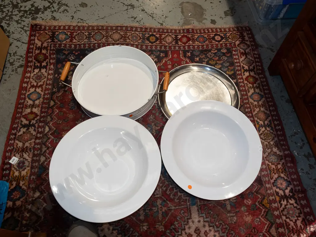 metal trays, 2x white enamel bowls - orange dots Image 1++