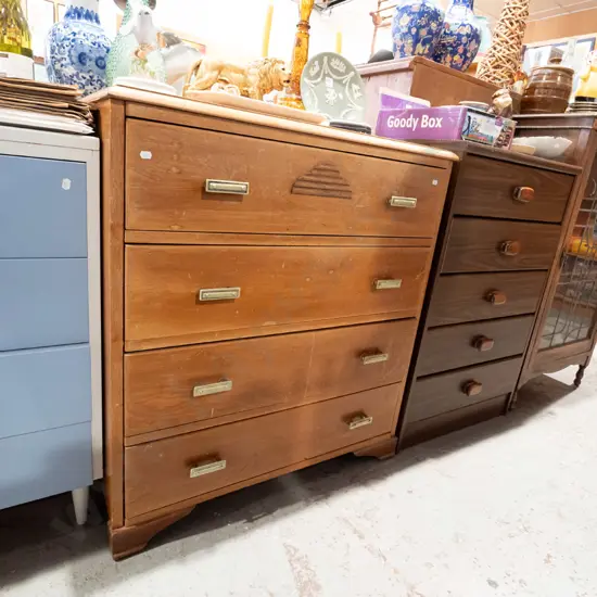 oak 4 drawer chest - wear to varnish H900 W820 D410