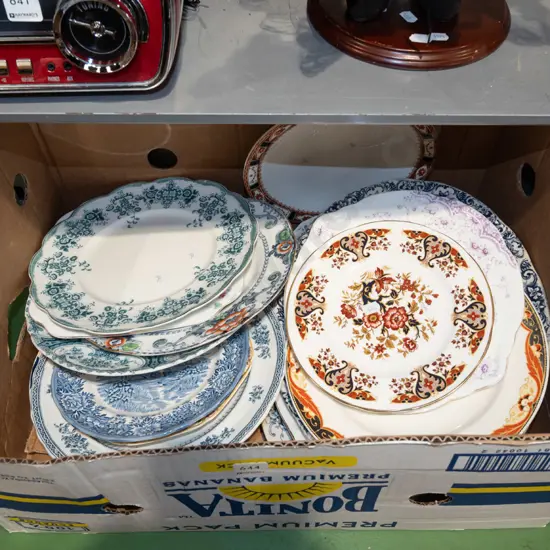 box of plates and ashets