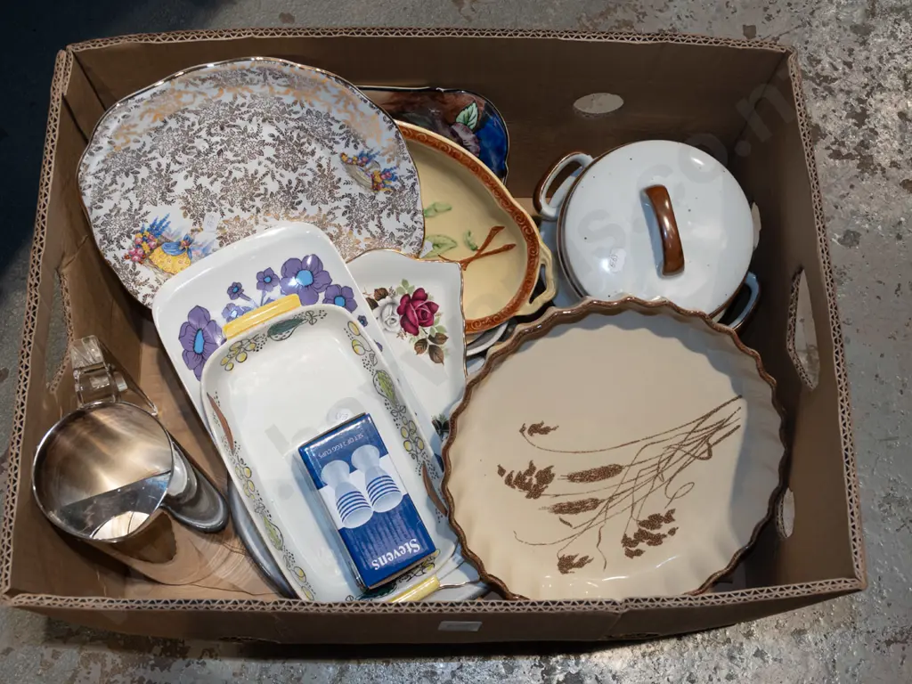 box; flan dish, stainless steel water jug, plates etc Image 1++