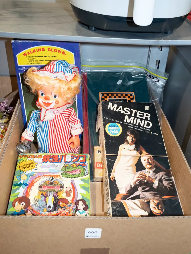 box; robotic clown, plastic pin ball game etc Image 1++
