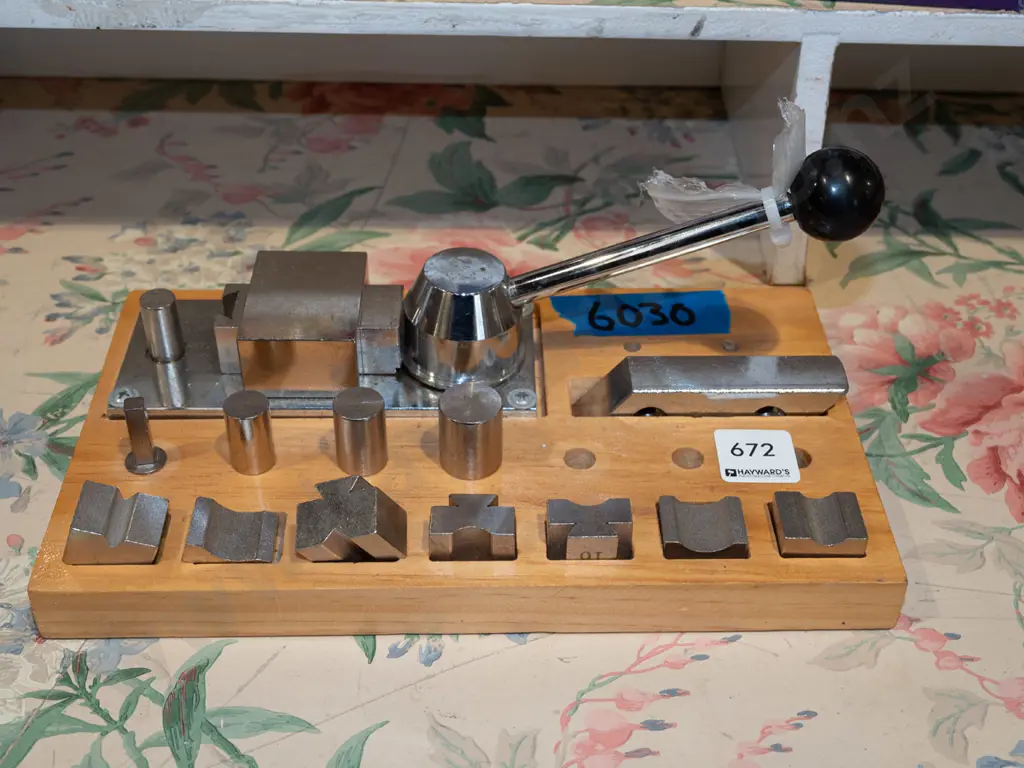 hobby multi function ring bending tool - missing some parts Image 1++