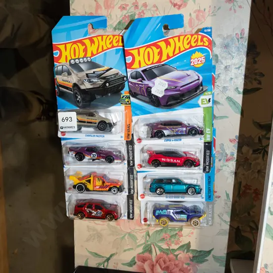 8x as new carded Hotwheels vehicles