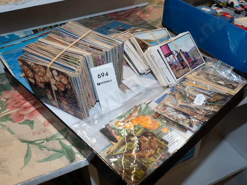 tray of various collector cards Image 1++