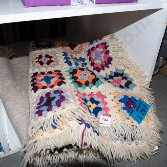 small woollen blanket, small crochet blanket