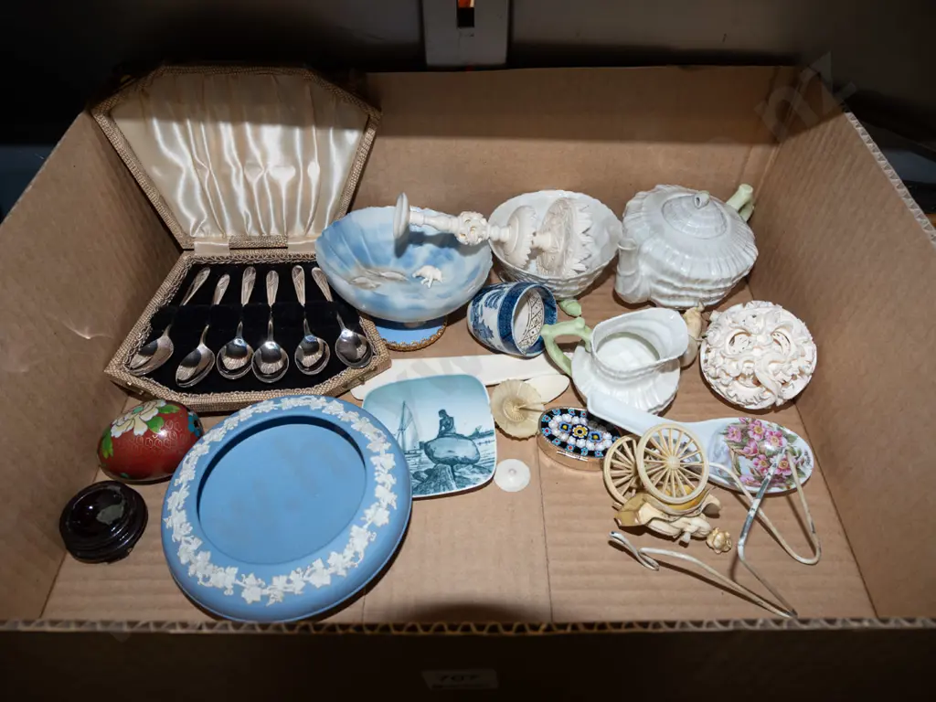 box; Belleek tea cup, creamer sugar, mystery ball etc Image 1++