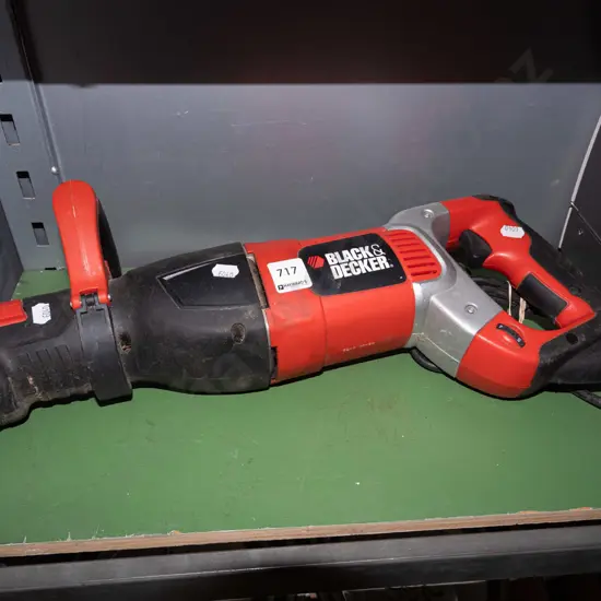 Black & Decker reciprocating saw