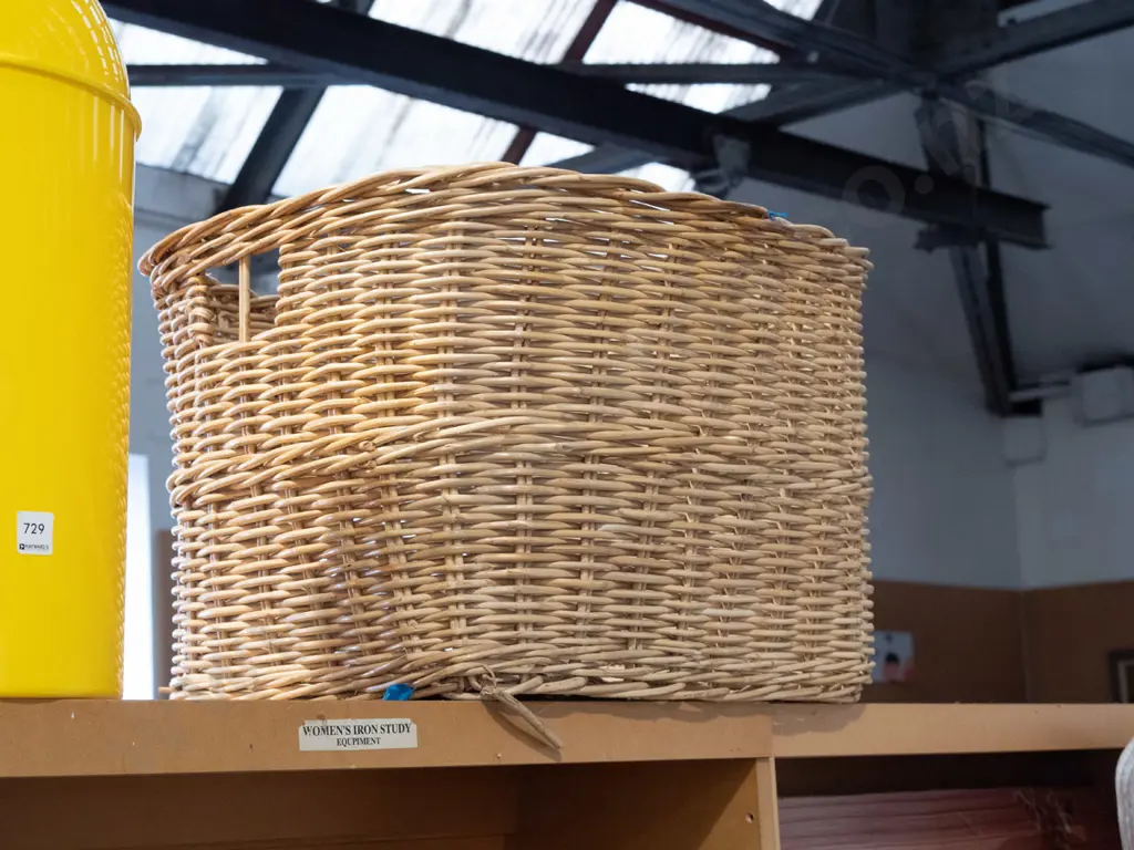 cane wood basket H380 Image 1++