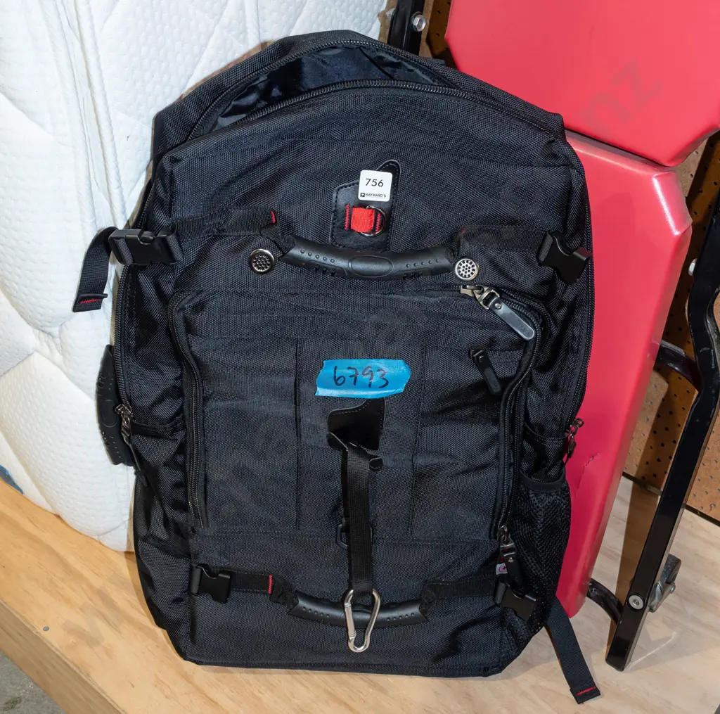Kaka suitcase/backpack  Image 1++