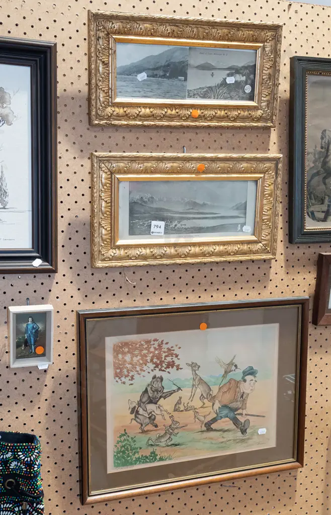 2x gilt framed reproduction prints - Lake Wakatipu, Wanaka, framed blue boy print, framed animals fighting back print -  Image 1++