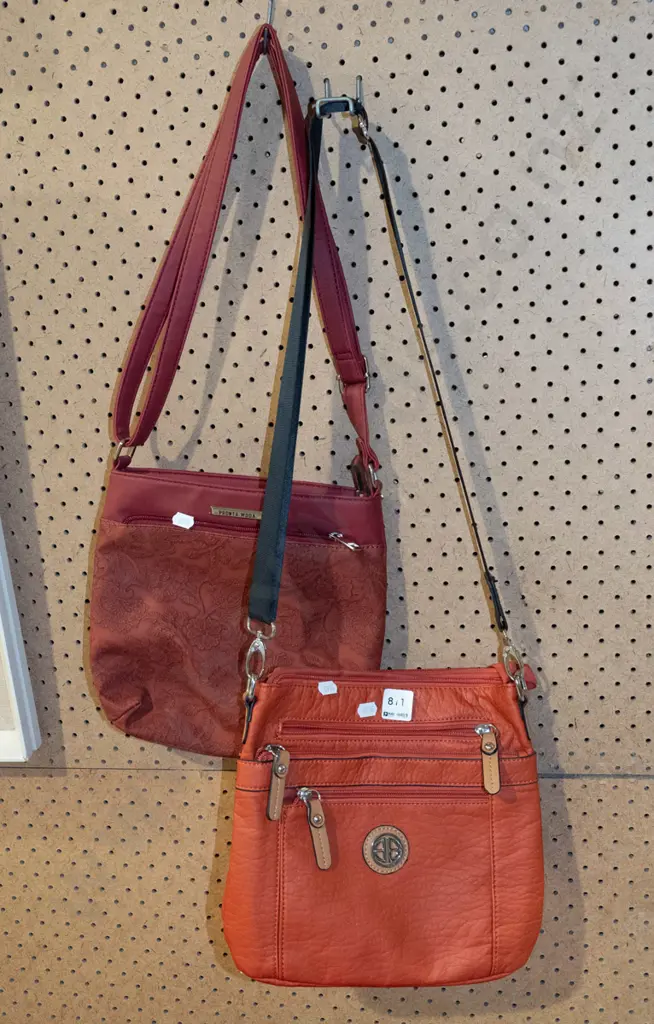 2x hand bags Image 1++