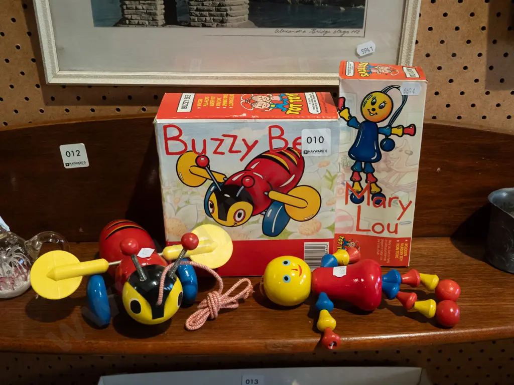 Buzzy Bee, Mary Lou doll - original boxes Image 1++