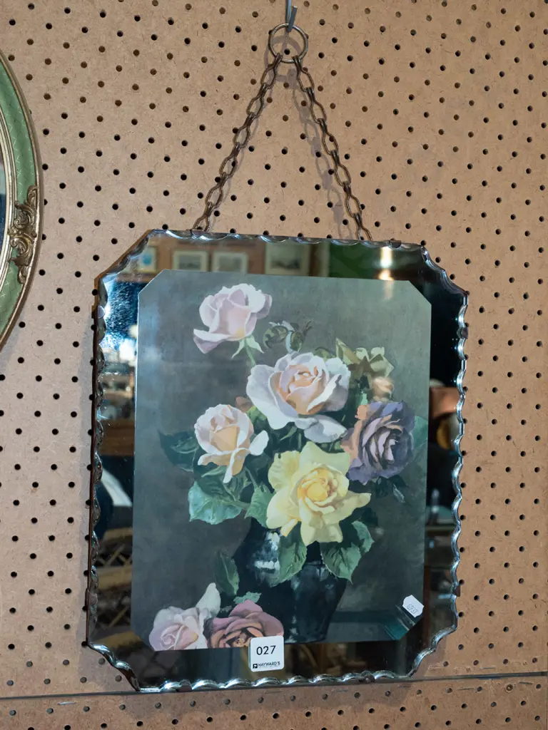 retro mirror framed rose print Image 1++