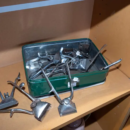 tin hand operated clippers