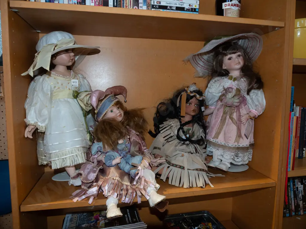 shelf of 4x porcelain display dolls Image 1++
