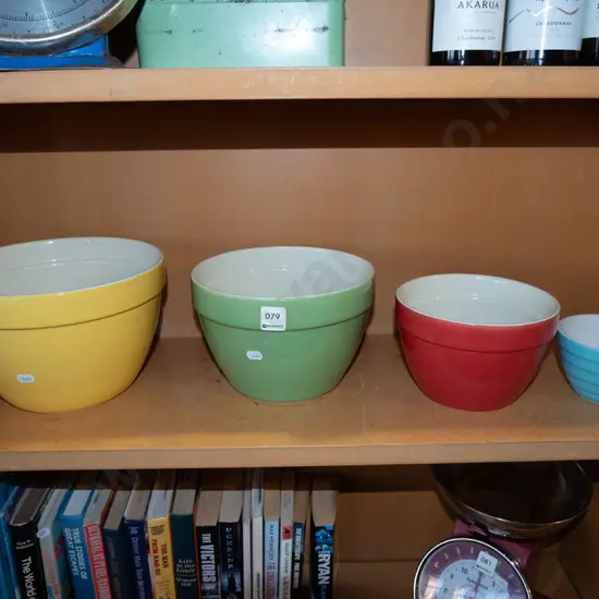 4x mixing bowls H160