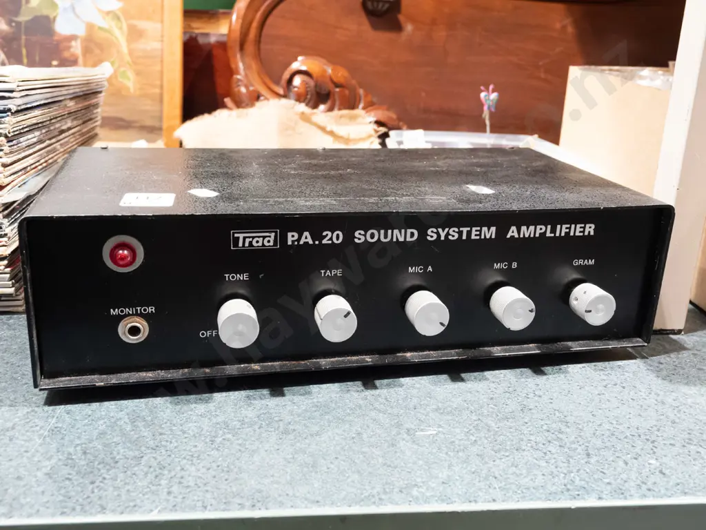 Trad sound system amplifier Image 1++