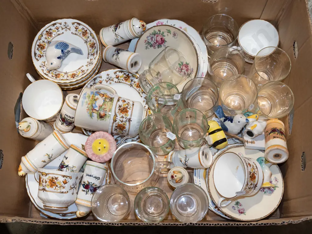 box; cups, saucers, glass tumblers etc Image 1++