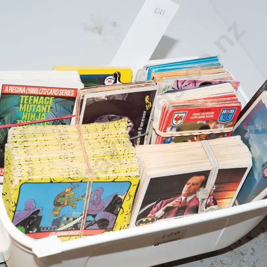 tub of various collector cards