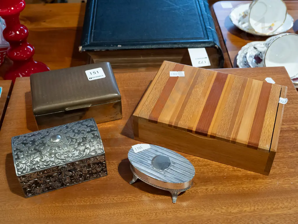 sovereign ware trinket box, 3x other trinket boxes Image 1++