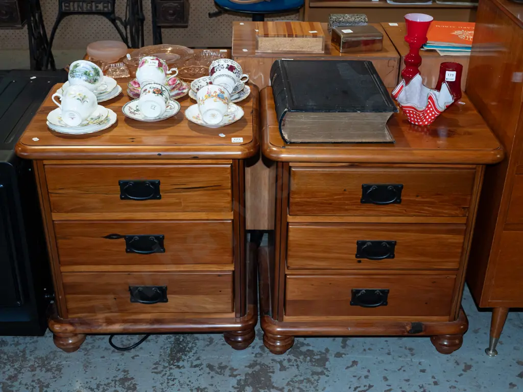 pair of solid rimu 3 drawer bedside cabinets Image 1++