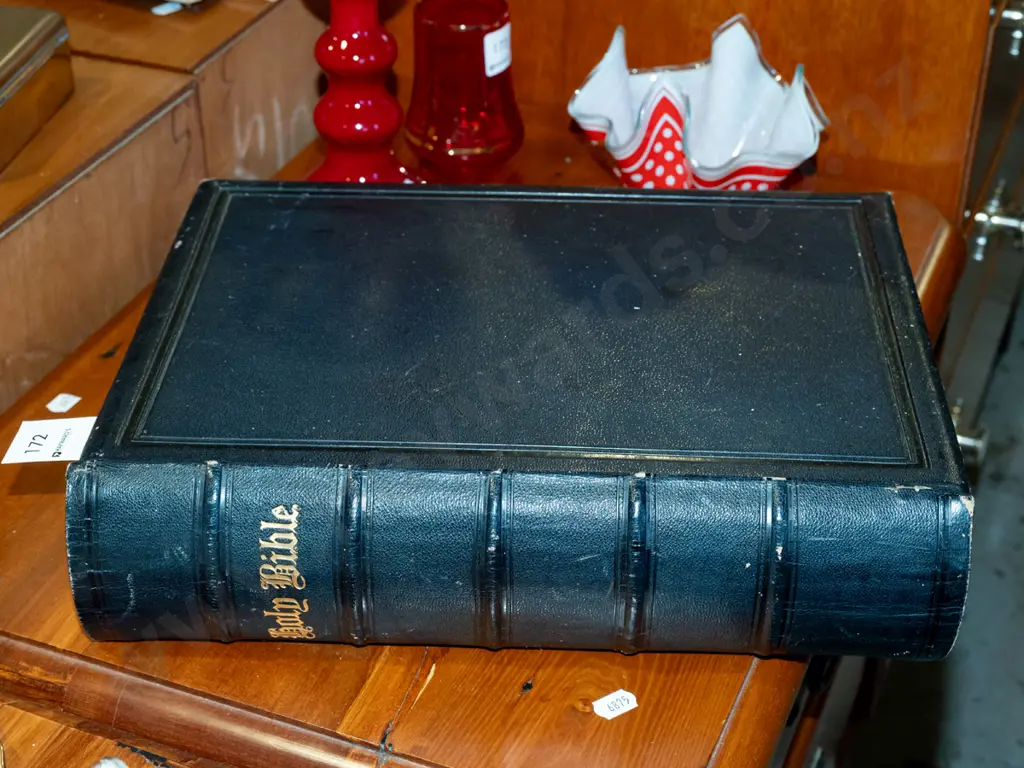 large family Bible Image 1++