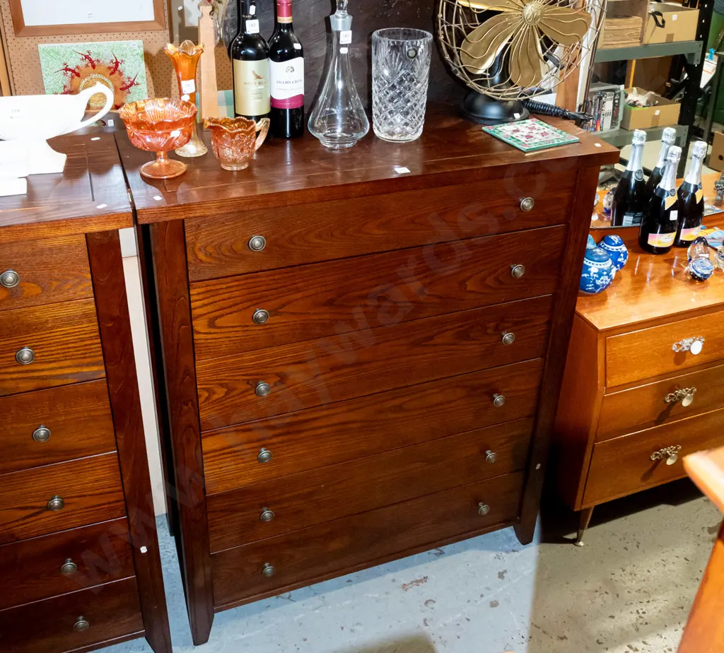 oak and solid wood 6 drawer tallboy with cast metal handles H1180 W1000 D420 - slight issues to varnish on top Image 1++