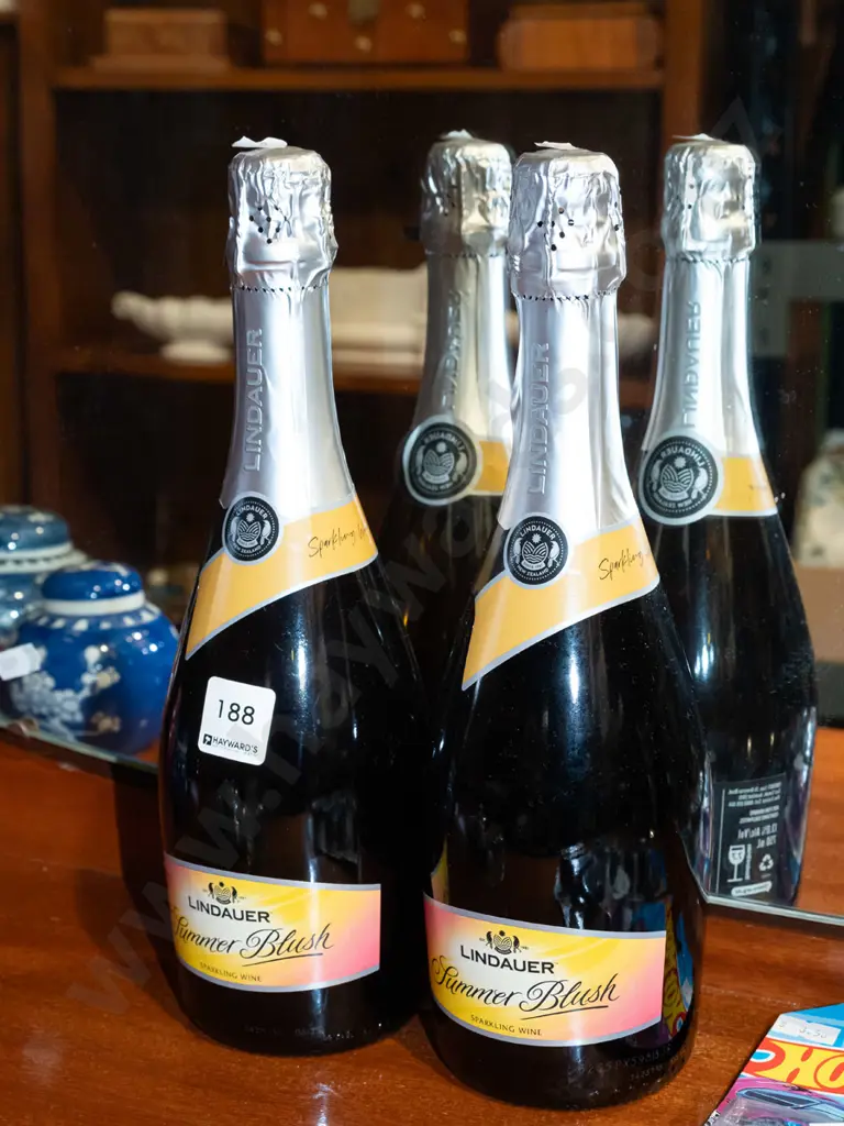 2x bottles of Lindauer sparkling wine Image 1++