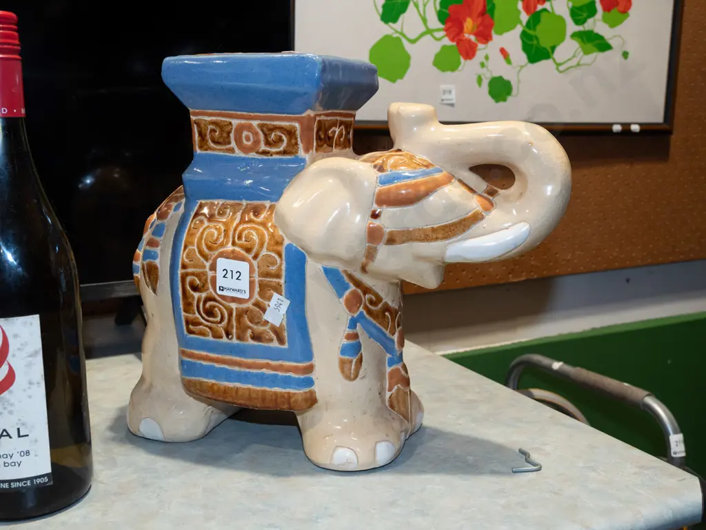 ceramic elephant stand H280 Image 1++