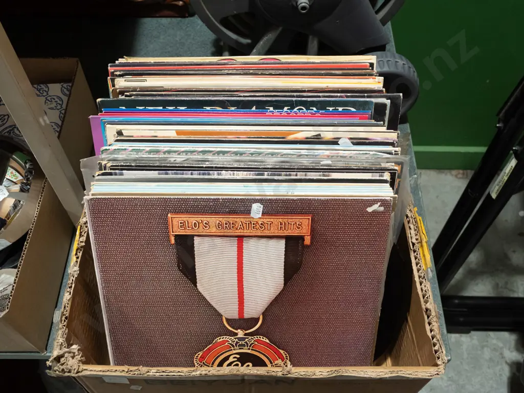 LPs; ELO, Chicago, Tracy Chapman etc Image 1++